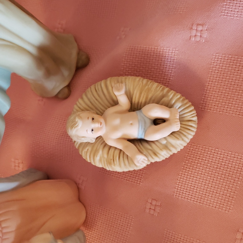 🎄The Christopher Collection "Spirit Of Bethlehem" Nativity Scene Nine Piece Set - Picture 2 of 11